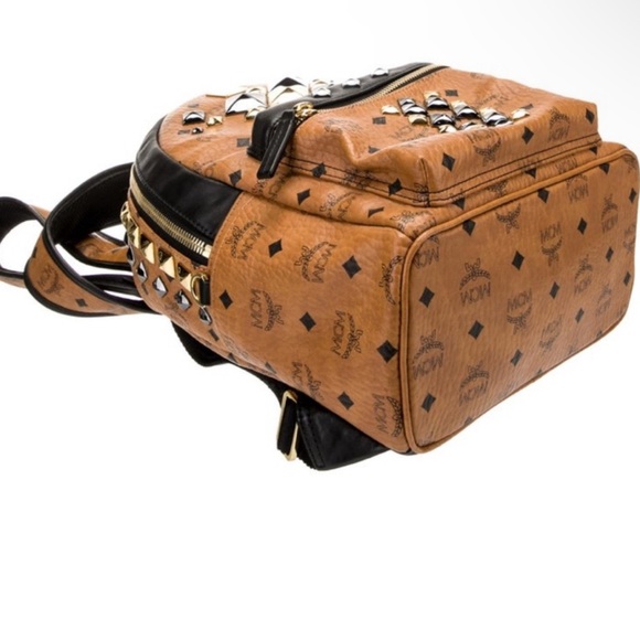 MCM Like New! LIMITED EDITION STUDDED LEATHER BACKPACK!!! - Picture 4 of 14